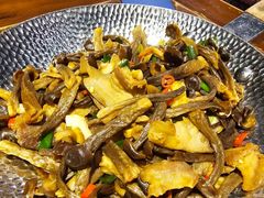 -雀舞云南菜(天津天河城购物中心店)