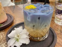 -FLOVIE FLORIST CAFE