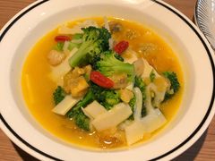 西兰花浸春笋-太二酸菜鱼(天鹅湖万达店)