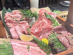 -山川小町·极番烧肉(新地假日广场店)