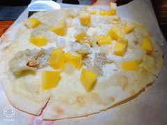 榴莲芒果披萨-秀·爱尔兰餐吧(上海路店)
