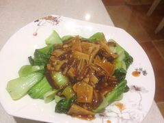 -闫府私房菜(经四路万达店)