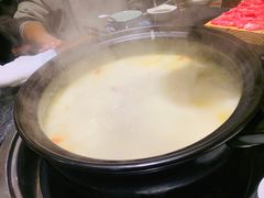 -大匠工房古船木艺术餐厅·猪肚鸡专门店(长白仙岛店)