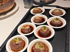 -八府香鸭·啫啫煲(华山路店)