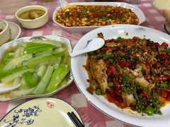 -洪霞餐馆