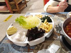 -鸡遇虾煲干锅火锅(小寨金莎店)