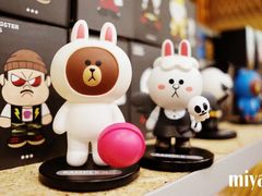 -LINE FRIENDS Garosu-gil Flagship Store