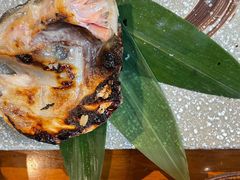 烤三文鱼头（盐烤、香辣）-三月居酒屋(青年大街店)