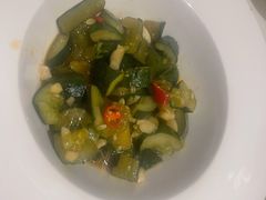刀拍黄瓜-嘉豪淮海国际豪生酒店