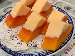 木瓜奶冻-广信牛奶甜品世家(台东店)