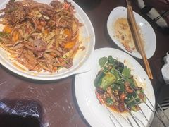 -三个大叔烤羊肉串·歌手驻唱·碳烤鲜肉(西三旗店)