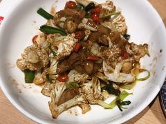 -关东小磨东北菜(上海长风大悦城店)