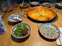 -洱火云南酸菜牛肉火锅(石景山当代商城店)