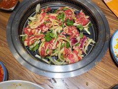 -明洞阿姨·韩式酱蟹烤肉·创意料理(三元桥店)