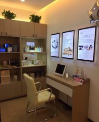 -新生植发·植养护一体