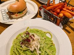 -Two Birds One Stone·一石二鸟(诚品生活店)