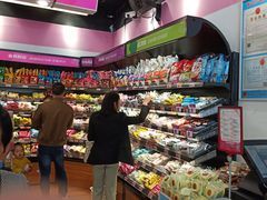 -老婆大人量贩零食连锁(萧山临浦店)