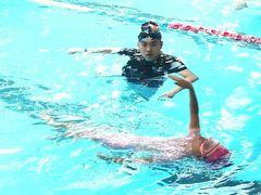 -阳光国际游泳培训基地