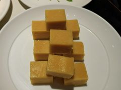 豌豆黄四喜发财-京味斋·北京烤鸭(北京南站洋桥店)