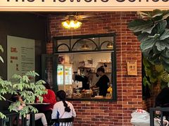 -The Flowers Coffee(南山店)