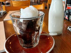 -ROAST coffee & eatery