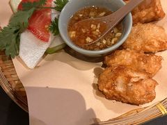 -大头虾越式风味餐厅(光明广场店)