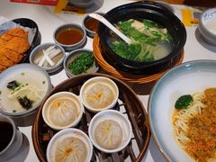 -馋三尺蟹粉小笼(人民广场店)