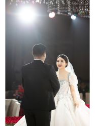 -MECCI婚礼摄影跟拍(红东方广场店)