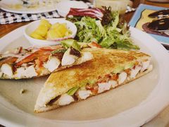 -ROAST coffee & eatery
