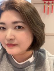 -韩国李知恩形象设计