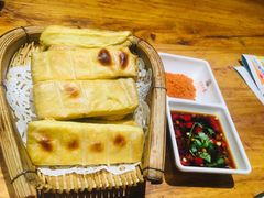 石屏烧豆腐-老滇山寨•云南特色菜•地方菜•民族风情歌舞表演(金碧店)