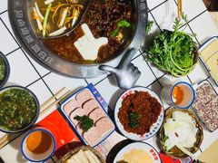 -喜悦小串丹东小黄牛海鲜烧烤大排档(民主广场店)
