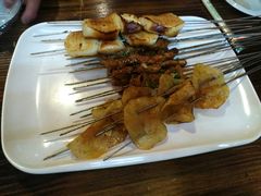 -亮亮烧烤(万松园店)