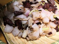 黑椒雪花牛仔粒-丁记盐蘸牛肉·新杭菜(河东路店)