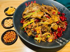 -风光老灶麻辣香锅(大成路翠微百货店)