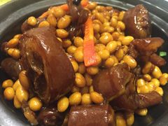 黄豆猪尾煲-阿英煲(凉城路店)