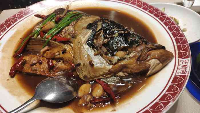 旺顺阁鱼头泡饼(陆家嘴店)-"意外发现了一家好吃的馆子,服务热情似火