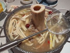 -左庭右院鲜牛肉火锅(环球港店)