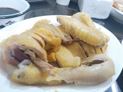 白斩鸡-唔呶喔哩酒家(生产街店)