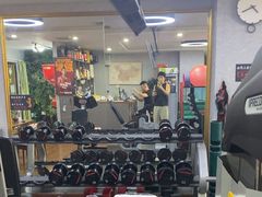 -迈劲健身专业私教(朝青汇店)