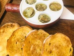 蜗牛配蒜香面包-EN SPACE恩空间