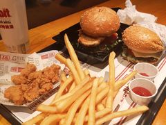 -The Habit Burger Grill 哈比特汉堡(复兴soho店)