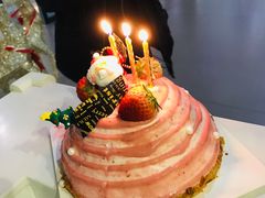 草莓的山丘-卷心卷意·轻甜蛋糕(新光天地店)