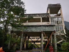 -四川汶川特大地震漩口中学遗址