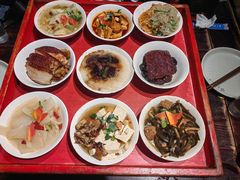-蓝田九大碗民俗食府(蓝田店)
