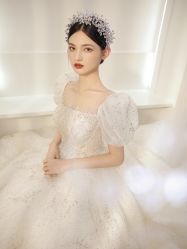 -不晚国际婚纱礼服