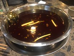 全红味锅底-肖肖酸萝卜鱼火锅(总店)