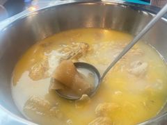 -鲜入围煮花胶鸡海鲜火锅