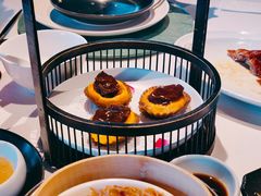 一口鲍鱼酥-三号黄浦会Canton Table