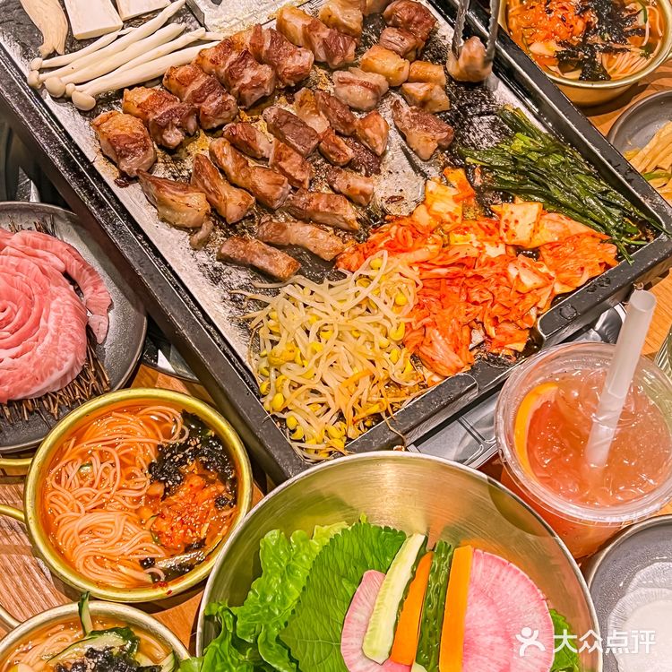 深夜食堂的韩国烤肉，冰面配烤肉也太赞了吧